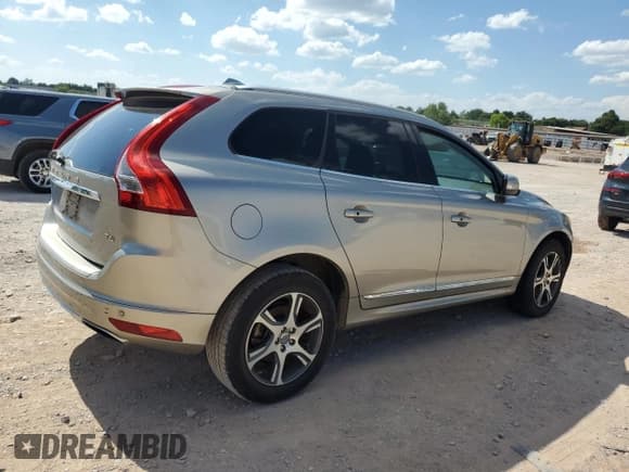 ✅ 2015 Volvo XC60 T6 Drive-E • VIN: YV449MDK5F2686590 • Lot: 66509155. Listed on Copart with 131,214 mi. Free auction sales archive from the USA and detailed vehicle history report at DreamBid. Image 3.