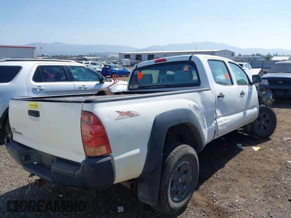 ✅ 2008 Toyota Tacoma • VIN: 5TEMU52NX8Z471435 • Lot: 43173216. Listed on IAAI with Not provided. Free auction sales archive from the USA and detailed vehicle history report at DreamBid. Image 4.