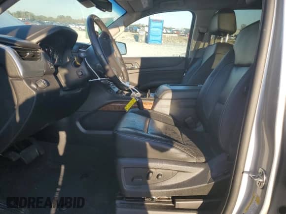 2020 Chevrolet Suburban Premier с VIN 1GNSCJKC9LR198484, выставлен на аукционе Copart как лот 87354514 с пробегом 115 008 миль миль и Списание • Salvage title. История ставок и продаж доступна на DreamBid. Изображение 7.