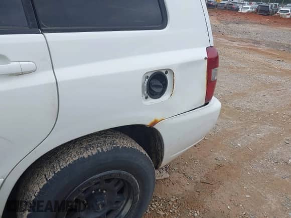 2006 Toyota Highlander с VIN JTEGD21A560155136, выставлен на аукционе IAAI как лот 42926247 с пробегом 208 553 миль миль и . История ставок и продаж доступна на DreamBid. Изображение 6.