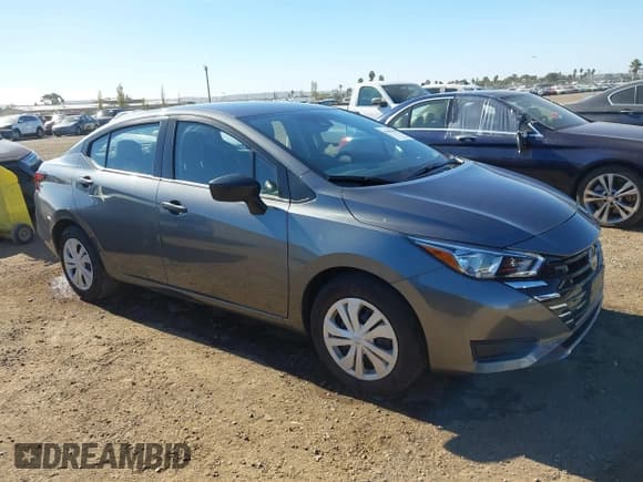 ✅ 2024 Nissan Versa S • VIN: 3N1CN8DV0RL909622 • Лот: 43860409. Опубликован ранее на IAAI с пробегом 23 730 миль. Бесплатный доступ к архиву аукционных продаж из США и подробный отчёт об истории автомобиля на DreamBid. Изображение 1.