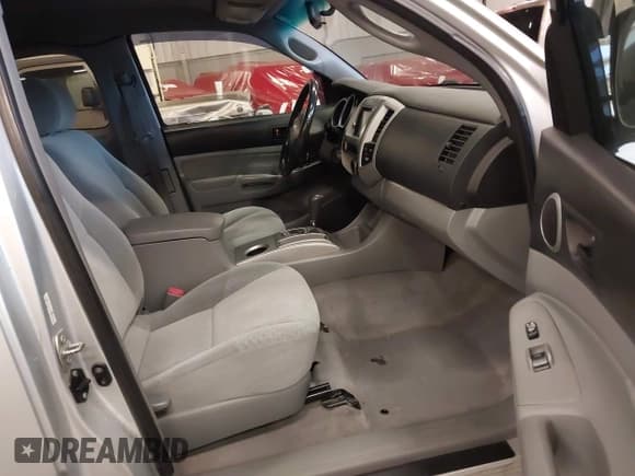 ✅ 2008 Toyota Tacoma • VIN: 5TETX22N28Z573149 • Lot: 43603771. Listed on IAAI with 117,504 mi. Free auction sales archive from the USA and detailed vehicle history report at DreamBid. Image 5.