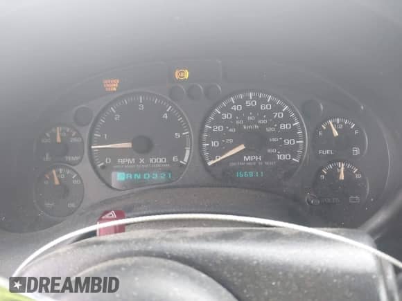 2002 Chevrolet S-10 z VIN 1GCCS14W528163937, wystawiony jako IAAI lot #43290434 z przebiegiem 166 811 mil mil oraz . Historia ofert i sprzedaży dostępna na DreamBid. Obrazek 7.