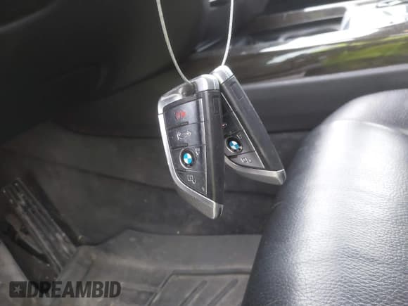 ✅ 2015 BMW X5 xDrive35i • VIN: 5UXKR0C54F0K60690 • Lot: 43550093. Wystawiony na IAAI z przebiegiem 91 808 mil. Bezpłatny archiwum sprzedaży aukcyjnych z USA i szczegółowy raport historii pojazdu na DreamBid. Zdjęcie 11.