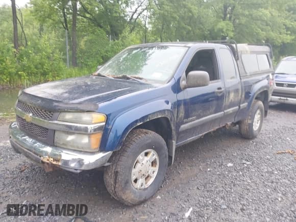 ✅ 2004 Chevrolet Colorado LS Z71 • VIN: 1GCDT196148107412 • Lot: 42521955. Wystawiony na IAAI z przebiegiem 280 000 mil. Bezpłatny archiwum sprzedaży aukcyjnych z USA i szczegółowy raport historii pojazdu na DreamBid. Zdjęcie 2.