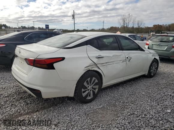 ✅ 2019 Nissan Altima S • VIN: 1N4BL4BV4KC188917 • Lot: 92220035. Wystawiony na Copart z przebiegiem 109 566 mil. Bezpłatny archiwum sprzedaży aukcyjnych z USA i szczegółowy raport historii pojazdu na DreamBid. Zdjęcie 3.