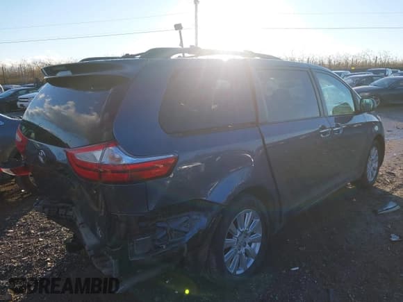 ✅ 2015 Toyota Sienna XLE • VIN: 5TDDK3DCXFS120394 • Lot: 43794858. Listed on IAAI with 164,847 mi. Free auction sales archive from the USA and detailed vehicle history report at DreamBid. Image 4.