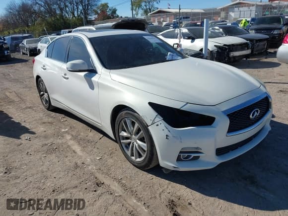 ✅ 2015 Infiniti Q50 Premium • VIN: JN1BV7AP0FM358086 • Lot: 43644990. Listed on IAAI with 149,883 mi. Free auction sales archive from the USA and detailed vehicle history report at DreamBid. Image 6.