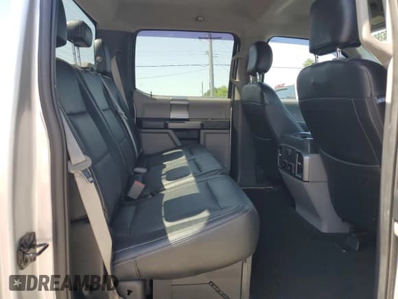 ✅ 2018 Ford F-250 XL • VIN: 1FT7W2BTXJEB26337 • Lot: 56853925. Wystawiony na Copart z przebiegiem 195 680 mil. Bezpłatny archiwum sprzedaży aukcyjnych z USA i szczegółowy raport historii pojazdu na DreamBid. Zdjęcie 10.