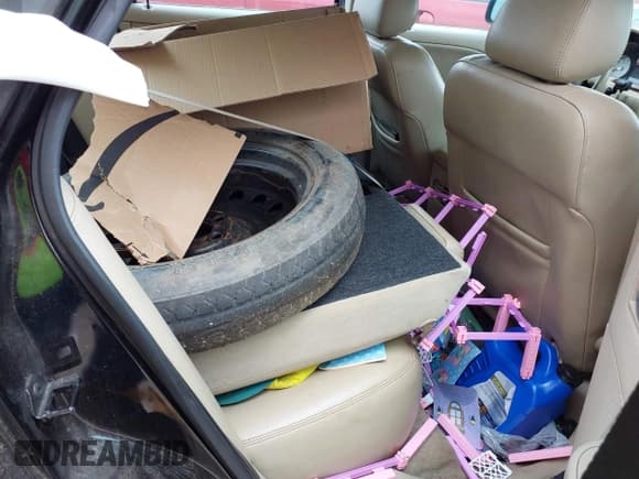 ✅ 2005 Ford Five Hundred Limited • VIN: 1FAHP251X5G103703 • Lot: 42095294. Wystawiony na IAAI z przebiegiem Nie podano. Bezpłatny archiwum sprzedaży aukcyjnych z USA i szczegółowy raport historii pojazdu na DreamBid. Zdjęcie 8.