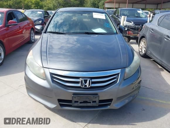 ✅ 2012 Honda Accord LX • VIN: 1HGCP2F37CA133943 • Lot: 43337968. Wystawiony na IAAI z przebiegiem 166 349 mil. Bezpłatny archiwum sprzedaży aukcyjnych z USA i szczegółowy raport historii pojazdu na DreamBid. Zdjęcie 12.