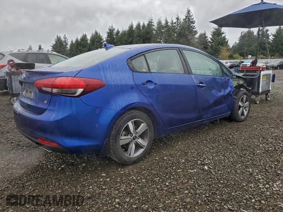 ✅ 2018 Kia Forte LX • VIN: 3KPFL4A74JE175171 • Лот: 94295985. Опубликован ранее на Copart с пробегом 75 587 миль. Бесплатный доступ к архиву аукционных продаж из США и подробный отчёт об истории автомобиля на DreamBid. Изображение 3.