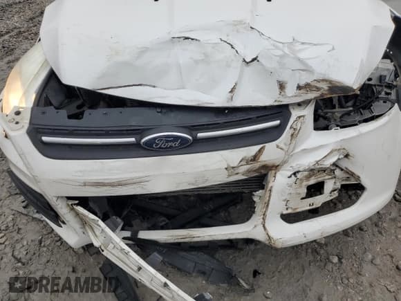 ✅ 2015 Ford Escape SE • VIN: 1FMCU0G97FUC40987 • Lot: 90411325. Listed on Copart with 130,031 mi. Free auction sales archive from the USA and detailed vehicle history report at DreamBid. Image 12.