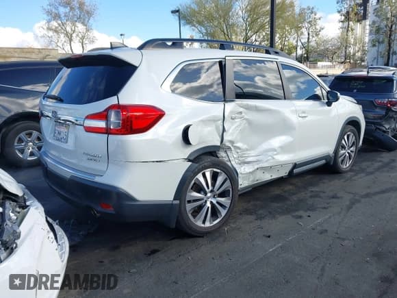 ✅ 2020 Subaru Ascent Limited • VIN: 4S4WMALD3L3476678 • Lot: 43720848. Wystawiony na IAAI z przebiegiem 38 211 mil. Bezpłatny archiwum sprzedaży aukcyjnych z USA i szczegółowy raport historii pojazdu na DreamBid. Zdjęcie 4.