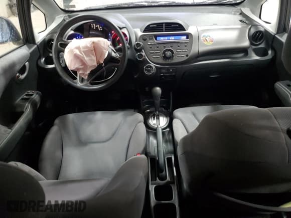 ✅ 2009 Honda Fit • VIN: JHMGE88249S023155 • Лот: 90331185. Опубликован ранее на Copart с пробегом 120 075 миль. Бесплатный доступ к архиву аукционных продаж из США и подробный отчёт об истории автомобиля на DreamBid. Изображение 8.