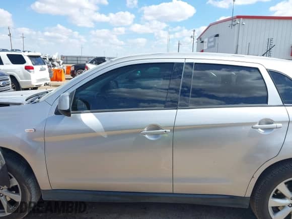 2015 Mitsubishi Outlander ES with VIN 4A4AP3AU3FE036563, listed as a IAAI auction lot 43421719 with 213,844 mi miles and . Bid and sale history available at DreamBid. Image 14.