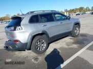 ✅ 2020 Jeep Cherokee Trailhawk • VIN: 1C4PJMBX6LD509424 • Lot: 43489590. Wystawiony na IAAI z przebiegiem 86 780 mil. Bezpłatny archiwum sprzedaży aukcyjnych z USA i szczegółowy raport historii pojazdu na DreamBid. Zdjęcie 4.