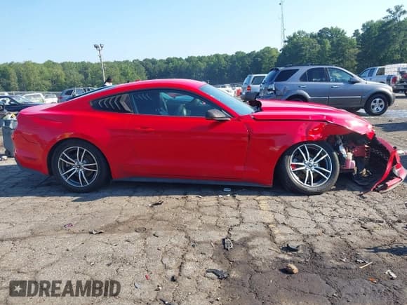 ✅ 2016 Ford Mustang EcoBoost • VIN: 1FA6P8THXG5218102 • Lot: 42996826. Listed on IAAI with 233,416 mi. Free auction sales archive from the USA and detailed vehicle history report at DreamBid. Image 13.