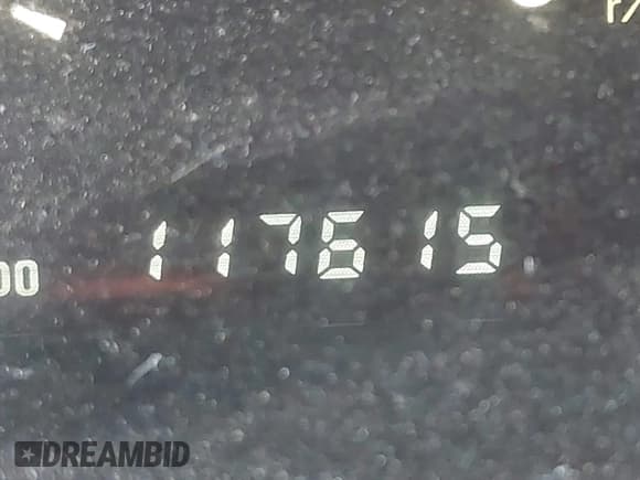 ✅ 2001 Mitsubishi Diamante LS • VIN: 6MMAP67P71T004591 • Lot: 42581911. Listed on IAAI with 117,615 mi. Free auction sales archive from the USA and detailed vehicle history report at DreamBid. Image 7.