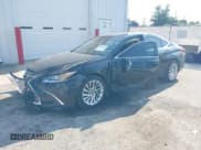 ✅ 2019 Lexus ES 350 • VIN: 58ABZ1B16KU037483 • Lot: 43009794. Listed on IAAI with 54,649 mi. Free auction sales archive from the USA and detailed vehicle history report at DreamBid. Image 2.