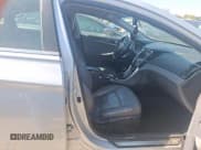 ✅ 2012 Hyundai Sonata SE • VIN: 5NPEC4AC1CH470526 • Lot: 76339394. Listed on Copart with 171,066 mi. Free auction sales archive from the USA and detailed vehicle history report at DreamBid. Image 5.