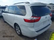 ✅ 2015 Toyota Sienna LE AAS • VIN: 5TDKK3DC8FS620688 • Lot: 43143309. Listed on IAAI with 313,677 mi. Free auction sales archive from the USA and detailed vehicle history report at DreamBid. Image 3.