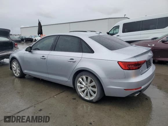 ✅ 2017 Audi A4 Premium • VIN: WAUGNAF42HN005499 • Лот: 85896965. Опубликован ранее на Copart с пробегом 136 626 миль. Бесплатный доступ к архиву аукционных продаж из США и подробный отчёт об истории автомобиля на DreamBid. Изображение 2.