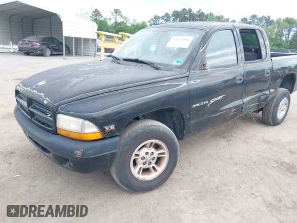 ✅ 2000 Dodge Dakota Sport • VIN: 1B7GL2AX5YS775200 • Lot: 42113896. Listed on IAAI with 224,337 mi. Free auction sales archive from the USA and detailed vehicle history report at DreamBid. Image 6.
