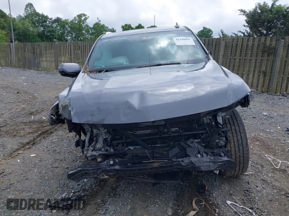 ✅ 2022 Chevrolet Suburban LT • VIN: 1GNSKCKT0NR296269 • Lot: 42190603. Listed on IAAI with 61,874 mi. Free auction sales archive from the USA and detailed vehicle history report at DreamBid. Image 12.