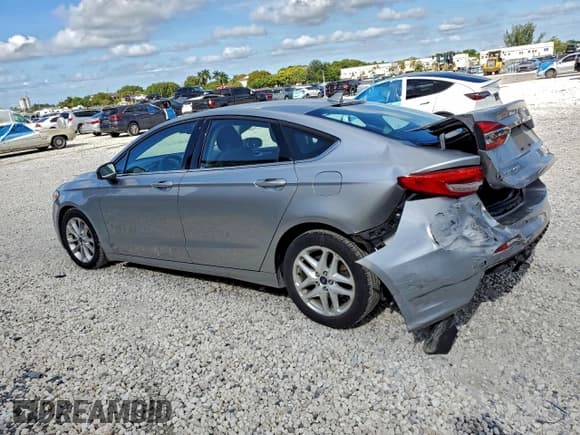✅ 2020 Ford Fusion SE • VIN: 3FA6P0LU1LR103961 • Lot: 96422175. Listed on Copart with 48,395 mi. Free auction sales archive from the USA and detailed vehicle history report at DreamBid. Image 2.