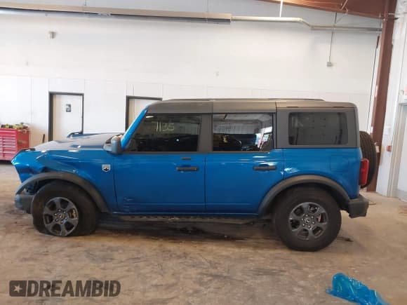 ✅ 2021 Ford Bronco • VIN: 1FMDE5BH3MLA79442 • Lot: 43327135. Wystawiony na IAAI z przebiegiem 44 767 mil. Bezpłatny archiwum sprzedaży aukcyjnych z USA i szczegółowy raport historii pojazdu na DreamBid. Zdjęcie 14.