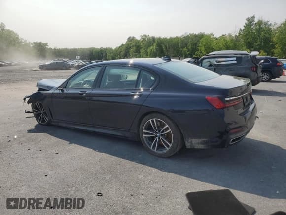 ✅ 2022 BMW 7 Series 740i xDrive • VIN: WBA7T4C09NCK54415 • Lot: 58051535. Listed on Copart with 12,931 mi. Free auction sales archive from the USA and detailed vehicle history report at DreamBid. Image 2.