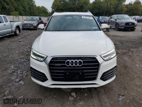 ✅ 2017 Audi Q3 Prestige • VIN: WA1GCCFS5HR003381 • Lot: 81591535. Listed on Copart with 72,615 mi. Free auction sales archive from the USA and detailed vehicle history report at DreamBid. Image 5.