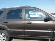 ✅ 2006 Kia Sportage LX • VIN: KNDJE723467256681 • Lot: 42438045. Wystawiony na IAAI z przebiegiem 134 252 mil. Bezpłatny archiwum sprzedaży aukcyjnych z USA i szczegółowy raport historii pojazdu na DreamBid. Zdjęcie 13.