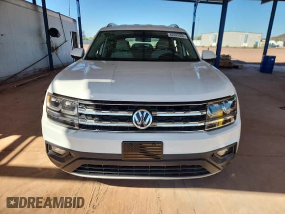 ✅ 2018 Volkswagen Atlas SE • VIN: 1V2CP2CA2JC600736 • Lot: 82643355. Wystawiony na Copart z przebiegiem 24 391 mil. Bezpłatny archiwum sprzedaży aukcyjnych z USA i szczegółowy raport historii pojazdu na DreamBid. Zdjęcie 5.