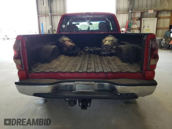 ✅ 2004 Chevrolet Silverado 1500 Z71 • VIN: 1GCEK19T94E206462 • Lot: 65658514. Wystawiony na Copart z przebiegiem 178 493 mil mil. Skorzystaj z bezpłatnego archiwum sprzedaży aukcyjnych z USA i zobacz szczegółowy raport historii pojazdu na DreamBid. Zdjęcie 6.