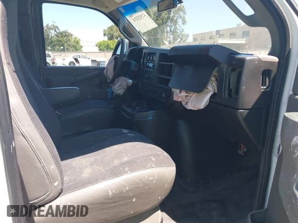 ✅ 2019 GMC Savana Cargo • VIN: 1GTW7AFG7K1219762 • Лот: 42923331. Опубликован ранее на IAAI с пробегом 88 763 миль. Бесплатный доступ к архиву аукционных продаж из США и подробный отчёт об истории автомобиля на DreamBid. Изображение 5.