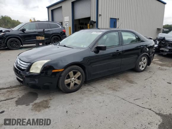 ✅ 2008 Ford Fusion SE • VIN: 3FAHP07Z38R272210 • Lot: 81709855. Wystawiony na Copart z przebiegiem 101 283 mil. Bezpłatny archiwum sprzedaży aukcyjnych z USA i szczegółowy raport historii pojazdu na DreamBid. Zdjęcie 1.