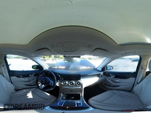 ✅ 2022 Mercedes-Benz GLC 300 • VIN: W1N0G8DB7NG036782 • Lot: 43504489. Listed on IAAI with 25,626 mi. Free auction sales archive from the USA and detailed vehicle history report at DreamBid. Image 18.