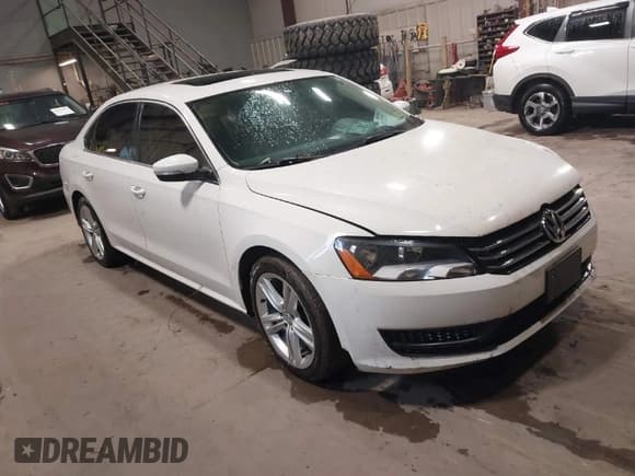 ✅ 2014 Volkswagen Passat SE • VIN: 1VWBS7A3XEC114997 • Lot: 41879227. Wystawiony na IAAI z przebiegiem 119 440 mil. Bezpłatny archiwum sprzedaży aukcyjnych z USA i szczegółowy raport historii pojazdu na DreamBid. Zdjęcie 1.