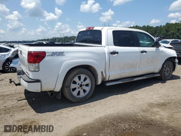 ✅ 2011 Toyota Tundra • VIN: 5TFDW5F11BX198823 • Lot: 67921665. Listed on Copart with 177,759 mi. Free auction sales archive from the USA and detailed vehicle history report at DreamBid. Image 3.