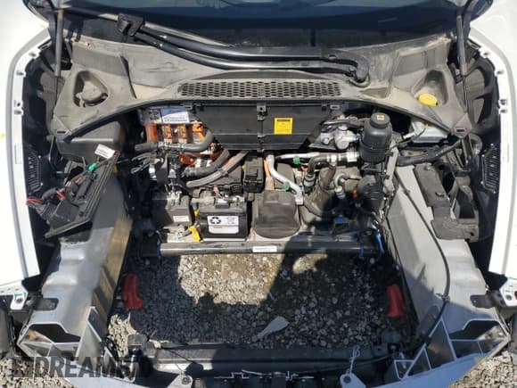 ✅ 2023 McLaren Artura • VIN: SBM16AEA8PW001339 • Lot: 65218394. Wystawiony na Copart z przebiegiem 1 954 mil. Bezpłatny archiwum sprzedaży aukcyjnych z USA i szczegółowy raport historii pojazdu na DreamBid. Zdjęcie 13.