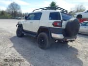 ✅ 2013 Toyota FJ Cruiser • VIN: JTEBU4BF0DK170158 • Lot: 41835356. Wystawiony na IAAI z przebiegiem 128 087 mil. Bezpłatny archiwum sprzedaży aukcyjnych z USA i szczegółowy raport historii pojazdu na DreamBid. Zdjęcie 3.