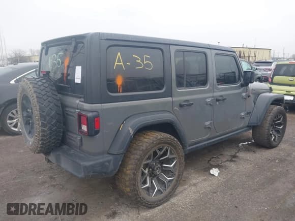 ✅ 2020 Jeep Wrangler Unlimited Sport S • VIN: 1C4HJXDG4LW266509 • Lot: 41217142. Listed on IAAI with 73,569 mi. Free auction sales archive from the USA and detailed vehicle history report at DreamBid. Image 4.