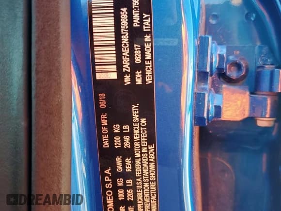 ✅ 2018 Alfa Romeo Giulia Ti Sport • VIN: ZARFAECN8J7596954 • Lot: 66150125. Wystawiony na Copart z przebiegiem 148 908 mil. Bezpłatny archiwum sprzedaży aukcyjnych z USA i szczegółowy raport historii pojazdu na DreamBid. Zdjęcie 13.