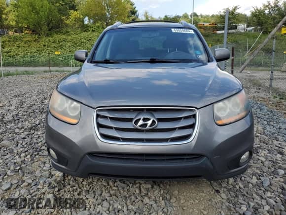 2010 Hyundai Santa Fe SE с VIN 5NMSHDAG0AH408729, выставлен на аукционе Copart как лот 69859684 с пробегом 167 907 миль миль и Списание • Salvage title. История ставок и продаж доступна на DreamBid. Изображение 5.