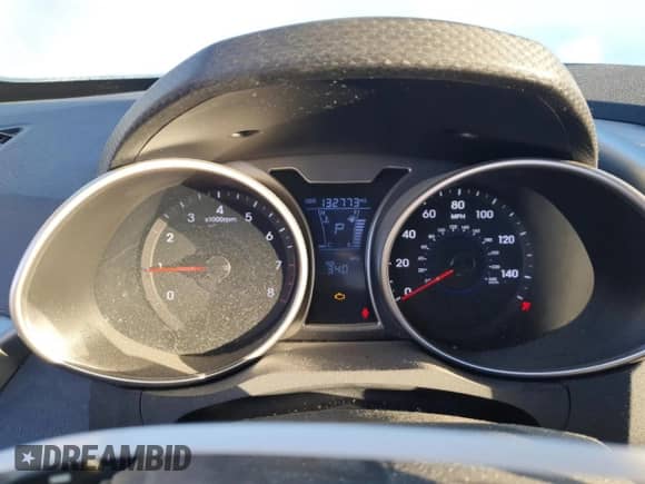 2012 Hyundai Veloster w/Red Int z VIN KMHTC6AD5CU067498, wystawiony jako Copart lot #90810075 z przebiegiem 132 773 mil mil oraz Czysty tytuł • Clean title. Historia ofert i sprzedaży dostępna na DreamBid. Obrazek 9.