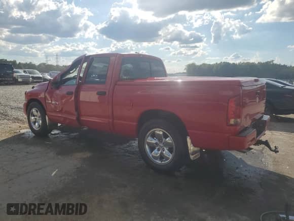 2005 Dodge 1500 SLT with VIN 1D7HA18D05S282056, listed as a Copart auction lot 84391525 with 147,030 mi miles and Salvage title. Bid and sale history available at DreamBid. Image 2.