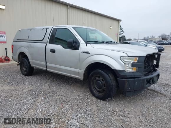✅ 2016 Ford F-150 XL • VIN: 1FTNF1CFXGKF00403 • Lot: 43746852. Wystawiony na IAAI z przebiegiem 194 577 mil. Bezpłatny archiwum sprzedaży aukcyjnych z USA i szczegółowy raport historii pojazdu na DreamBid. Zdjęcie 1.