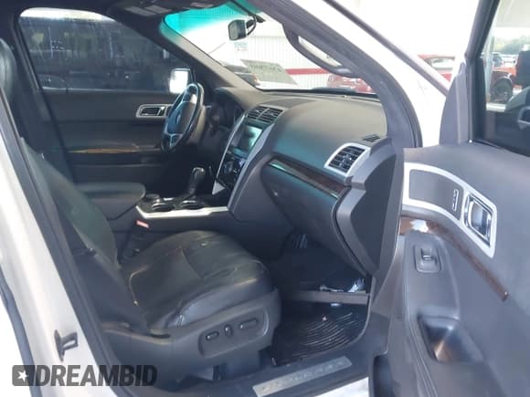 ✅ 2011 Ford Explorer Limited • VIN: 1FMHK8F88BGA03551 • Лот: 43677693. Опубликован ранее на IAAI с пробегом 174 947 миль. Бесплатный доступ к архиву аукционных продаж из США и подробный отчёт об истории автомобиля на DreamBid. Изображение 5.